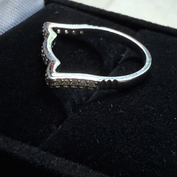 14k White Gold Diamond Cat Stackable Ring Size 6 - Picture 5 of 8